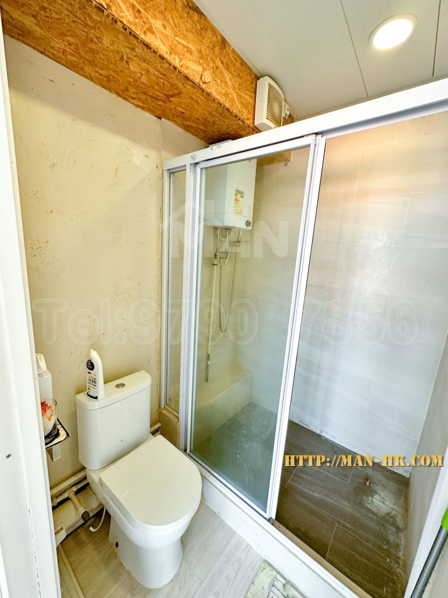 觀塘工業中心 4期
Kwun Tong Industrial Centre Phase 4 MANHKCOM 工廈租盤 觀塘租盤 觀塘租工作室 觀塘網店出租 觀塘多用途工作室出租 租觀塘樓上舖 觀塘工廈出租 觀塘工作室出租 觀塘studio出租 觀塘分租單位 租觀塘工作室 觀塘樓上網店出租 觀塘租樓上舖 觀塘樓上舖出租