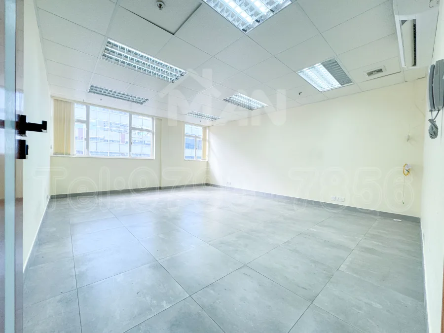 RM05
East Sun Industrial Centre 怡生工業中心  MANHKCOM 工廈租盤 觀塘租盤 觀塘租工作室 觀塘網店出租 觀塘多用途工作室出租 租觀塘樓上舖 觀塘工廈出租 觀塘工作室出租 觀塘studio出租 觀塘分租單位 租觀塘工作室 觀塘樓上網店出租 觀塘租樓上舖 觀塘樓上舖出租