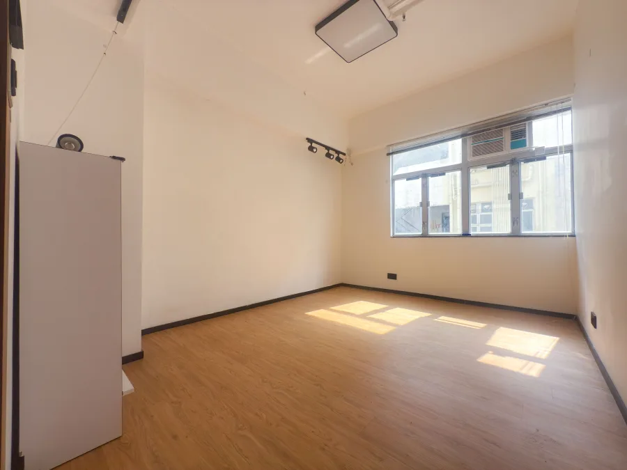 Rm.B18 Wing Tai Centre 永泰中心 MANHKCOM 工廈租盤 觀塘租盤 觀塘租工作室 觀塘網店出租 觀塘多用途工作室出租 租觀塘樓上舖 觀塘工廈出租 觀塘工作室出租 觀塘studio出租 觀塘分租單位 租觀塘工作室 觀塘樓上網店出租 觀塘租樓上舖 觀塘樓上舖出租