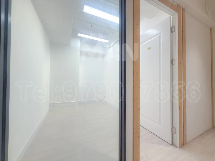 Rm.D28 萬年工業大廈 Manning Industrial Building MANHKCOM 工廈租盤 觀塘租盤 觀塘租工作室 觀塘網店出租 觀塘多用途工作室出租 租觀塘樓上舖 觀塘工廈出租 觀塘工作室出租 觀塘studio出租 觀塘分租單位 租觀塘工作室 觀塘樓上網店出租 觀塘租樓上舖 觀塘樓上舖出租