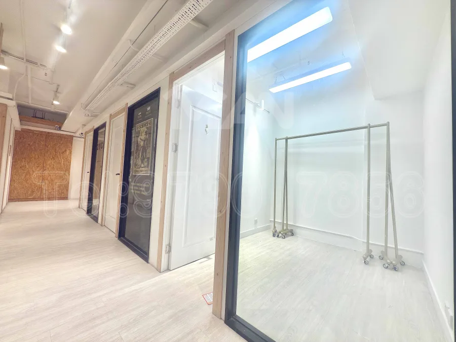 Rm.D3 萬年工業大廈 Manning Industrial Building MANHKCOM 工廈租盤 觀塘租盤 觀塘租工作室 觀塘網店出租 觀塘多用途工作室出租 租觀塘樓上舖 觀塘工廈出租 觀塘工作室出租 觀塘studio出租 觀塘分租單位 租觀塘工作室 觀塘樓上網店出租 觀塘租樓上舖 觀塘樓上舖出租