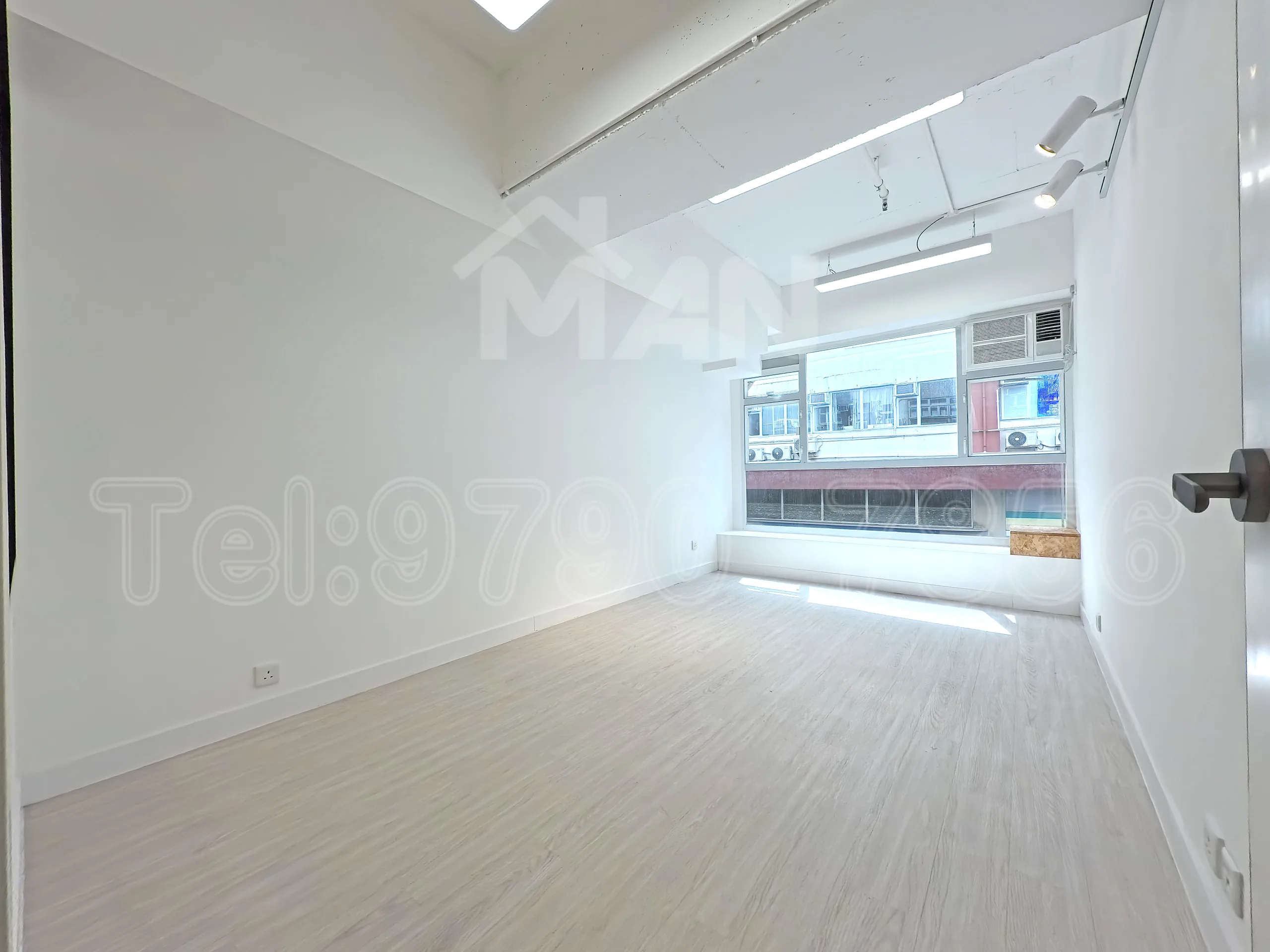 Rm.2E 華成工商中心 wah shing centre MANHKCOM 工廈租盤 觀塘租盤 觀塘租工作室 觀塘網店出租 觀塘多用途工作室出租 租觀塘樓上舖 觀塘工廈出租 觀塘工作室出租 觀塘studio出租 觀塘分租單位 租觀塘工作室 觀塘樓上網店出租 觀塘租樓上舖 觀塘樓上舖出租