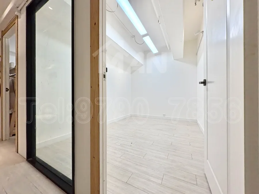 Rm.B3 世貿大樓 World Interests Building MANHKCOM 工廈租盤 觀塘租盤 觀塘租工作室 觀塘網店出租 觀塘多用途工作室出租 租觀塘樓上舖 觀塘工廈出租 觀塘工作室出租 觀塘studio出租 觀塘分租單位 租觀塘工作室 觀塘樓上網店出租 觀塘租樓上舖 觀塘樓上舖出租