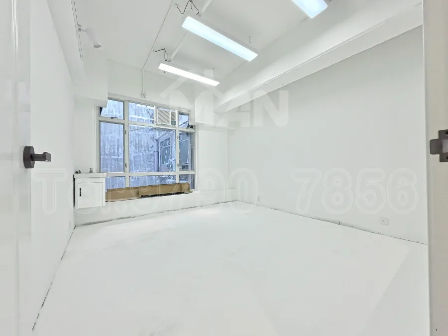 有利中心 yau lee centre MANHKCOM 工廈租盤 觀塘租盤 觀塘租工作室 觀塘網店出租 觀塘多用途工作室出租 租觀塘樓上舖 觀塘工廈出租 觀塘工作室出租 觀塘studio出租 觀塘分租單位 租觀塘工作室 觀塘樓上網店出租 觀塘租樓上舖 觀塘樓上舖出租
