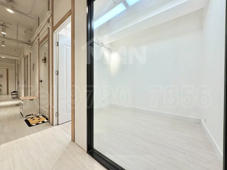 Rm.C18 萬年工業大廈 Manning Industrial Building MANHKCOM 工廈租盤 觀塘租盤 觀塘租工作室 觀塘網店出租 觀塘多用途工作室出租 租觀塘樓上舖 觀塘工廈出租 觀塘工作室出租 觀塘studio出租 觀塘分租單位 租觀塘工作室 觀塘樓上網店出租 觀塘租樓上舖 觀塘樓上舖出租