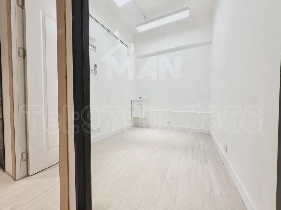 Rm.C5 萬年工業大廈 Manning Industrial Building MANHKCOM 工廈租盤 觀塘租盤 觀塘租工作室 觀塘網店出租 觀塘多用途工作室出租 租觀塘樓上舖 觀塘工廈出租 觀塘工作室出租 觀塘studio出租 觀塘分租單位 租觀塘工作室 觀塘樓上網店出租 觀塘租樓上舖 觀塘樓上舖出租