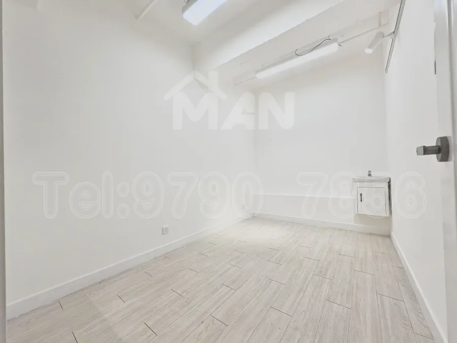 Rm.B13 萬年工業大廈 Manning Industrial Building MANHKCOM 工廈租盤 觀塘租盤 觀塘租工作室 觀塘網店出租 觀塘多用途工作室出租 租觀塘樓上舖 觀塘工廈出租 觀塘工作室出租 觀塘studio出租 觀塘分租單位 租觀塘工作室 觀塘樓上網店出租 觀塘租樓上舖 觀塘樓上舖出租